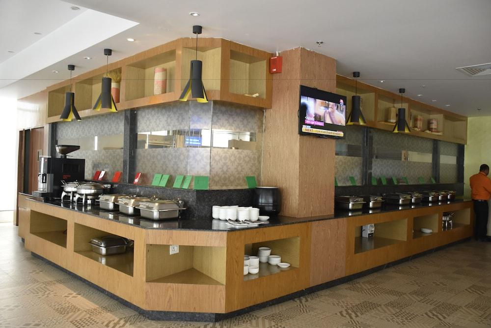 Lemon Tree Premier, Patna Hotell Exteriör bild